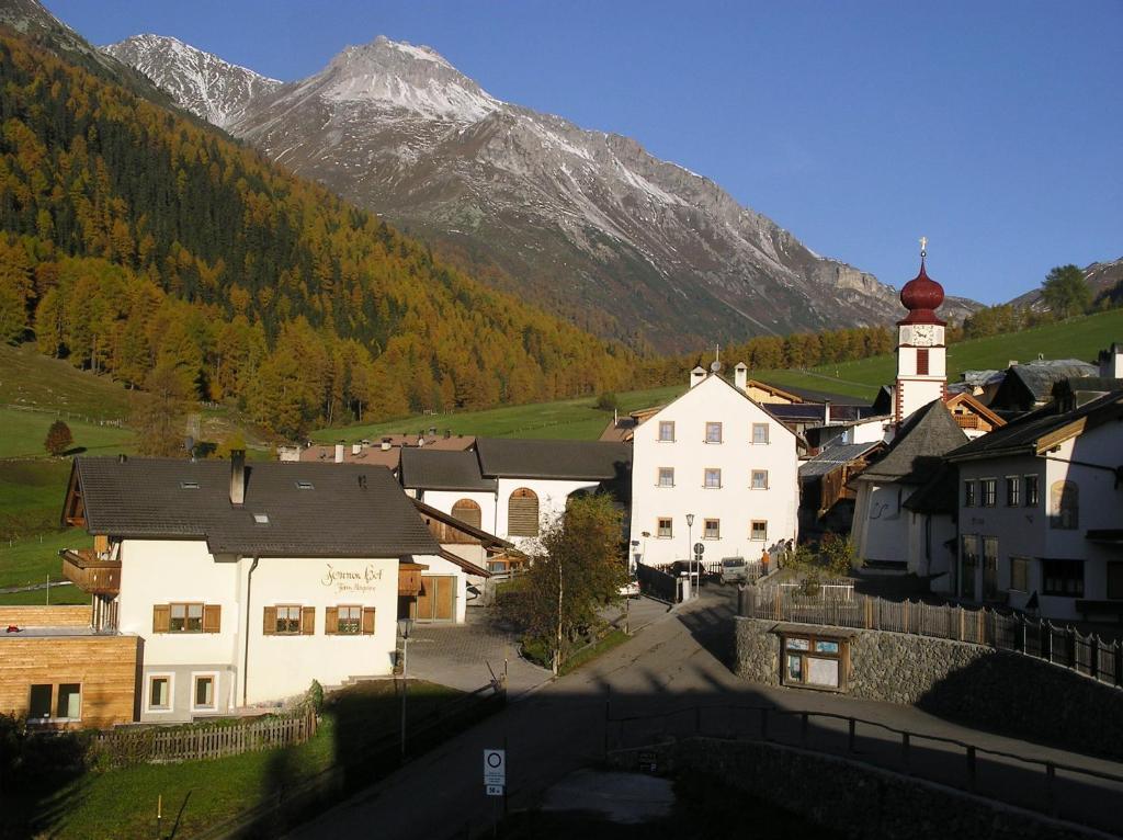 Hotel Edelweiss Malles Venosta Habitación foto